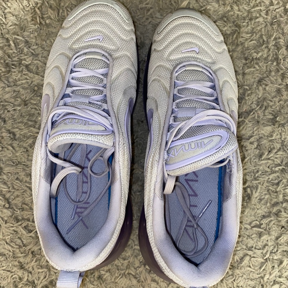Nike Airmax 720 - Picture 7 of 9
